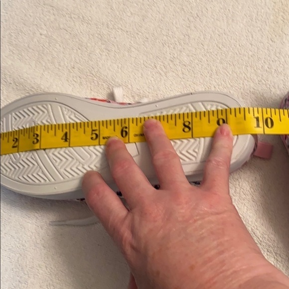 Gymboree fashion sneakers floral print multicolor lace up size 4 NWOT - Picture 6 of 6